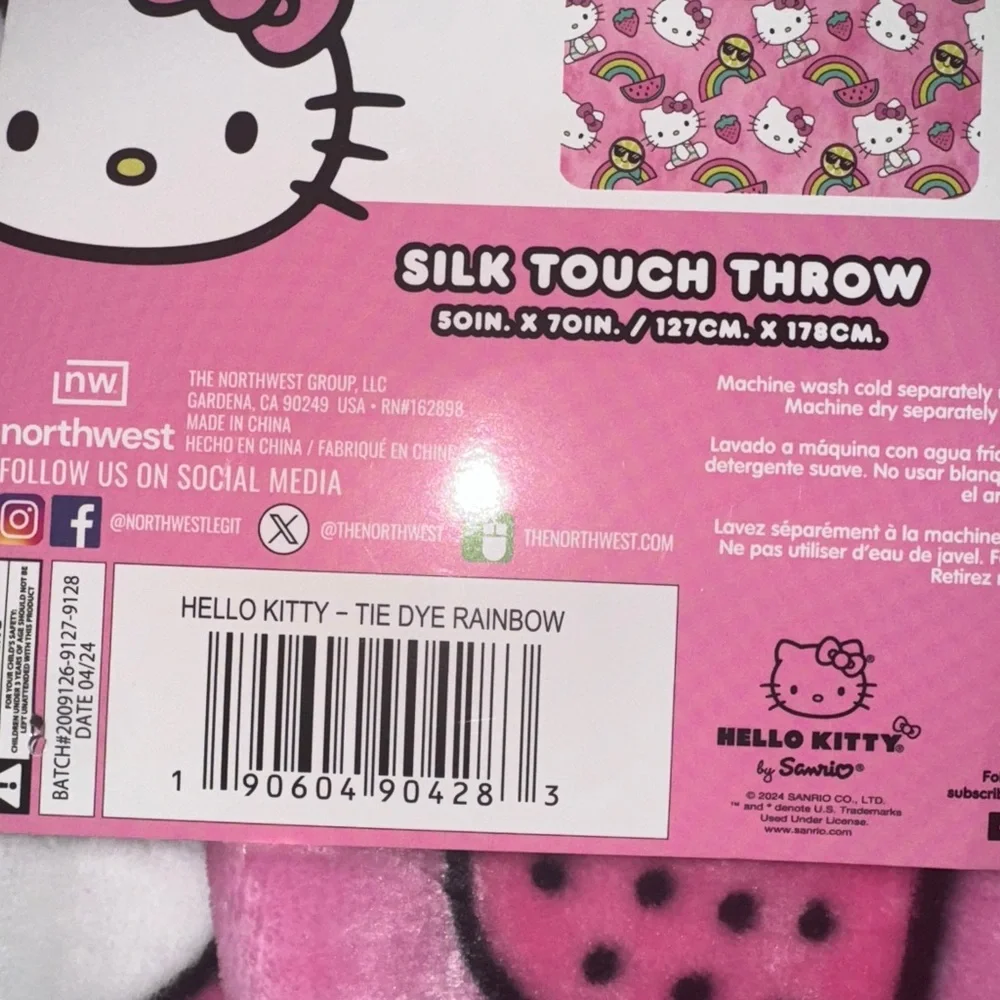HELLO KITTY THE DYE RAINBOW THROW (FIRM PRICE)